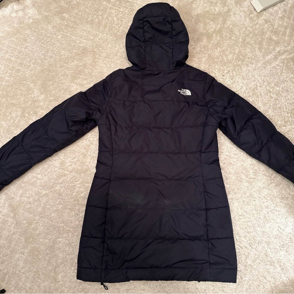The North Face Women's Black Long Puffer Coat with Hood - Picture 15 of 16